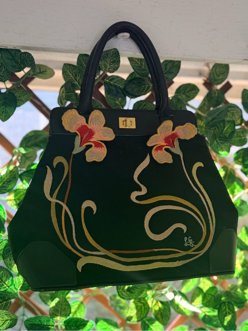Vintage Lulu Guinness Black Embroidered Floral Handbag Canvas Art Nouveau Purse